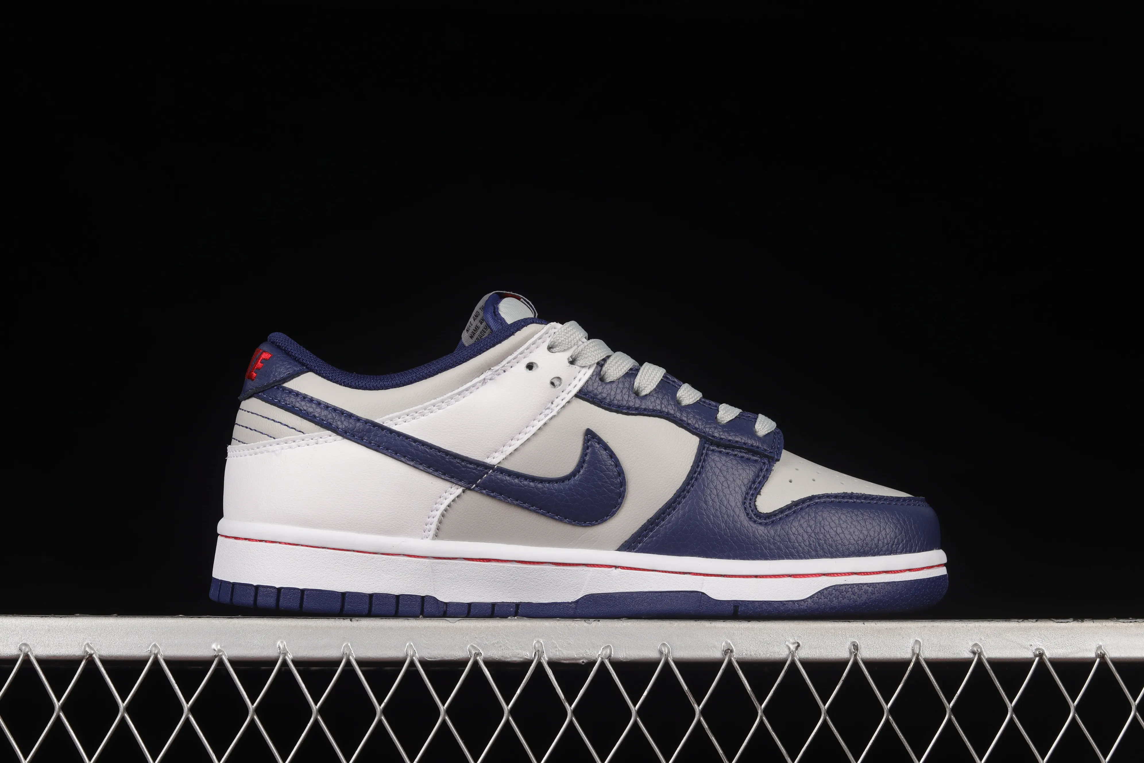 All categories Nk SB Dunk series Nk SB Dunk Low low-top sneakers F version special price Nk Dunk Low "Brooklyn Nets" NBA 75th anniversary Brooklyn Nets low-top sports and leisure sneakers DD3363-001